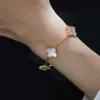 Van Clover Armband Designer Jewlery Rose Gold Armband For Woman Luxury Silver Four Leaf Charm Braclet med Box Zuf1 2VXF