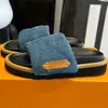 Sliper Designer Slides Women Platform Sandals Classic Brand Summer Beach Speffs Outdoor Scarpe casual Denim Spaviglia