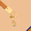 Braccialetta Charm Bracciale Designer di bracciali V Gioielli a mano di lusso Bijoux 14k Gold Hanging Borse Old Flower Leather Classic New Fashi