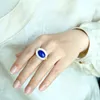 Anillos de clúster clásico lapislázuli para mujeres blancas artificiales luz fritilar de lujo y joyería de piedras preciosas azules de alta gama