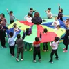 Kids Whack Ein Maulwurfsspiel Rainbow Regenschirm Kindergarten im Freien und Sport Paracaidas Spielzeug Buiten Speelgoed Voor Kindereren 240418