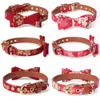 Attachez le motif de cerise de cerise fleur de fleur arc animaux de compagnie chiens Sakura imprime les colliers bowknot animaux de compagnie de formation de chat