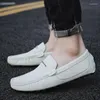 Casual Shoes Classic Men's Leather Flats Retro Fashion Mens Outdoor Round Toe Loafers Social Office Business