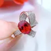 Cluster Rings S925 Silver Ring Ruby Set med 7 9 Oval Deluxe Full Diamond Retro mångsidig