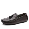 Casual schoenen mannen krokodil patroon loafers lederen handgemaakte mocassins cdriving sneakers mannelijke designer schoenen