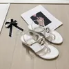 2024 Designer Vintage Fashion Beach Sandalen Luxus Pool Slipper Frauen Beige Sommer Beach Outdoor Cool Maultier Größe 35-41