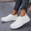 Casual schoenen dames sneakers mode 2024 trainers solide kleur vrouwen glijden op sock dames plat