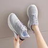 Chaussures décontractées bkqu 2024 Running Women Summer Sneakers Sports Mesh Sports Tennis Trainers Femelles Basketball Athletic Shoe Footwear