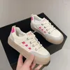 Casual schoenen rond teen retro dik opgeloste bord voor vrouwen lente herfststijl modieus vlakke bodem klein wit