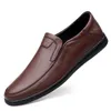 Casual Shoes Fashion Manlig äkta läder Comfy Men's Slip On Loafers Soft bekväm elegant Mans formella kontor
