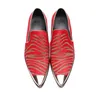 Chaussures habillées en cuir italien Vintage Metal Point Toe Chaussure Homme luxe masculin de fête formelle.