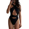 Swimwear Women 2024 Hollow One Piece Mains de maillot sexy Femmes Off le maillot de natation Halter Solid Pleach Solid Beach Wear Femme