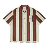 Summer Youth Trendy Mens High-Up Design American Loose Shirt Mens Hors à manches courtes Hawaiian Stripe Shirts Shirts Y2K 240418