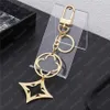 مصمم سلسلة مفاتيح سلسلة Twiggy Chain Gold Letters Fashion Womens Bag Bag Charm Luxury Keyring Alloy Classic Rings Portachiavi T2O3