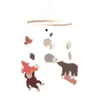 Drewniany dzwonek z zwierzęcą wisiorkiem zabawka dla dzieci od 0 do 6 miesięcy mobilne zabawki grzechotkowe dla dzieci urodzonych 240418