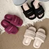 Tofflor 2024 vinterkvinnor fluffiga skor rosa hus utomhus casual kvinnlig flip flops design glider damer mjuk plysch tofflor