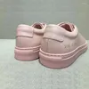 Sapatos casuais Donnain 2024 tênis normcore rosa da moda para mulheres Luxury Calfskin Lace Up Borracha Sole Anti-deslizamento
