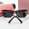 Lunettes de soleil de créateur Mumu Metal Trend Couleur revêtement pour hommes et femmes Summer Polarisé Medusa Sunglasses Grant les gens favoris Persona One-Piece subit le sud juin