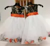 2019 Camo Flower Girls Dresses Jewel A Line Organza Back 지퍼 첫 친교 드레스 수제 여자 미인 대회 드레스 정원 종류 fo6259586