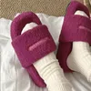 Tofflor 2024 vinterkvinnor fluffiga skor rosa hus utomhus casual kvinnlig flip flops design glider damer mjuk plysch tofflor