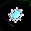Broches rétro élégante bonne chance turquoise white perle broche personnalité micro-instruite accessoires de vêtements de corsage zircon