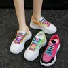 Lässige Schuhe Frauen 2024 Trend Frauen -Sneakers Mode komfortable klobige Sommermischfarben Frau Sport Sport