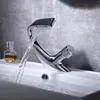 Robinets de lavabo de salle de bain robinets d'eau bec de baignoire de baignoire de baignoire de remplissage de bouton