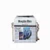 バッググラフィティショルダーバッグレター新聞印刷チェーンファッションボックス女性デザイナーのためのかわいいハンドバッグサッチェル財布のためのクロスボディバッグ