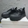 2024 Guangzhou Round Toe Tand Up paar Sporthoogte Verhogende Sponge Cake Casual Dikke Dikke Soled Men's Shoes, Sneakers, Damestrend