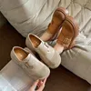 Casual Shoes Mid Heel Slip-On Bekväma Sneakers Solid Vuxen 2024 Högkvalitativ kvinnlig spännetfjäder/Autumn Women's Vulcanize