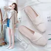 Pantofole scarpe albicocche donne simpatiche beige rotonde di punta molla slittamento su ladies piatto piatti estivi casual raffreddhi moca