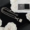 Boutique Silver Ploted Necklace Brand Designer Nuova borsa a forma di ciondolo a forma di ciondolo di alta qualità Collana di abbinamento