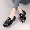 Sıradan Ayakkabı Basit Patent Deri Loafer Kadınlar için 2024 Bahar Sonbahar Üzümlerinde Flats Kadın Düz Renk Yumuşak Sole