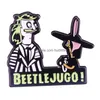 Araçlar# 20 Molors Cadılar Bayramı Beetlejuice Rozeti Sevimli Filmler Oyunlar Sert Emaye Pimleri Karikatür Broşa Backpack Şapka Çantası Yaka Deliği Del Dhkku