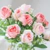 Flores decorativas 1 PC Seda Artificial Pequeño Bud Rose Bouquet para Navidad Boda para nupcados Decoración de interiores Decoración de regalos de bricolaje