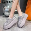 Casual Shoes Luksusowe trampki dhinestone damskie wulkanizowane 2024 Wysokiej jakości sportowe moda złota cekiny łyżwia