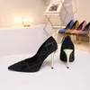 Ruby Heels Whiteress Brand Pumps Women Luksus Designer Wskazane palce wieczorowe buty z piłką imprezową