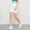 A-L YOGA Shorts Sports Leggings High-Rise Short Pants Naked Summer T-Free Sweatpants Kvinnor med hög midja tät fitness som kör tennisshorts honung persika höftstrumpbyxor