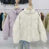 秋と冬の新しいヨーロッパのショートカットファッショナブルなダイヤモンド格子縞の白いアヒルレディース服のためのジャケット{カテゴリ}