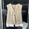 Ensemble de créateur de femmes de printemps, lettre de mode de mode Broidered Vest Short Jirt Two-Piece Slets Slim Pleeted Jirts Women Suit