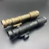 Scopes Tactical Airsoft Surefir M600 M600C Brout Light LED LED 366 Lumen Rifle Freatlight Hunting Rifle Scout Light