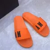 Sandálias de designers sandálias masculas slides de alta qualidade praia Sandálias de luxo de luxo para casa ao ar livre chinelos de ladra de ladinheira linear sapatos de moda preta 35-46