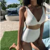 Новый расколотый минималистский живот с высокой талией, покрывающий глубокий V Sexy Sexy Solid Bikini Hot Spring Swimsite для женщин