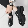 Brogue Round Head Leather Brand Luxury Men Casual Driving Designer Black Tjock Soled Lace Up Oxford Shoes Wedding Dress 240410