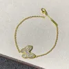 Высокая версия Vance Gold Full Diamond Butterfly Braclet с высококачественным алмазом, встраивающим модный и универсальный темперамент супер бессмертный