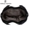 Hobos Herald Fashion Casual Hobos Bag Rivet grande capacité Bag des bacs Femmes Automne et Winter Pu Leather Sac