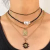 Naszyjniki wiszące boho nieregularne perełki ryżowe perłowe Choker Multi -Warstered Golden Crystal Cross Metal Metal Łańcuch Long Naszyjne biżuteria Nowa Y240420