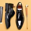 Dress Buty 2024 Classic Business Men's Fashion Eleganccy formalny ślub mężczyźni poślizgnąć się na biurze Oxford dla czarnego brązu