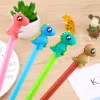 Stylos 36pcs créatifs animaux dinosaures gel stylo noir stylo caricaille caricature mignon file d'animaux élèves cadeaux de la papeterie en gros de la papeterie