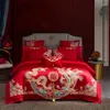Sängkläder set rött broderi hemtextil set lyx prinsessa bröllop fast färg täcke/quilt täcker lakan kuddväskor bomull